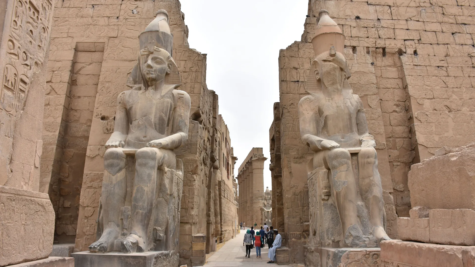 Temple de Luxor : sanctuaire antique du pouvoir royal, du rituel et du renouveau
